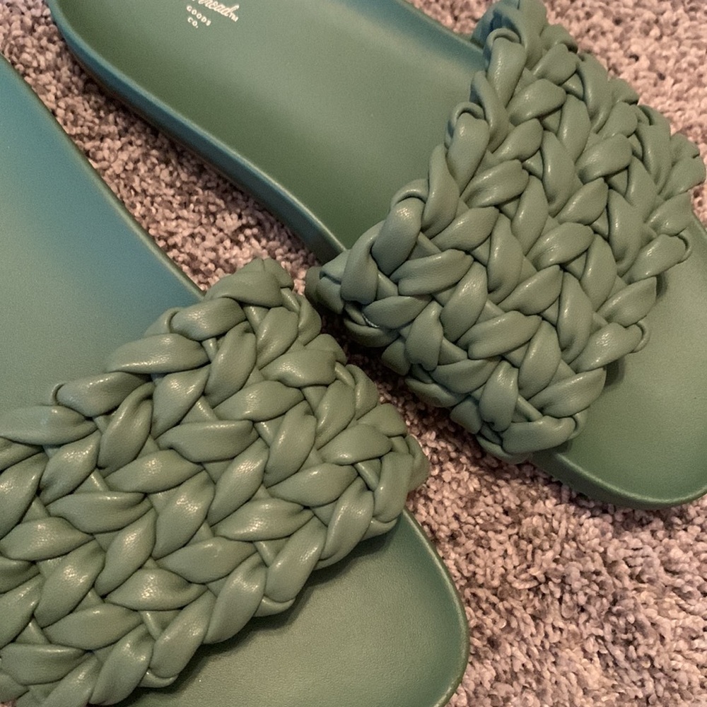 Universal Threads Braided Slide Sandals - Picture 7 of 10